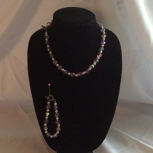 Necklace and bracelet set